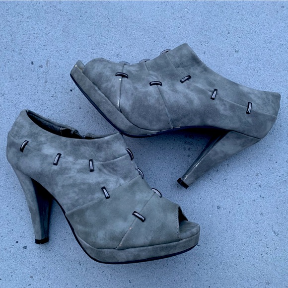Studded Peep Toe Booties - Size 6 - Picture 1 of 4